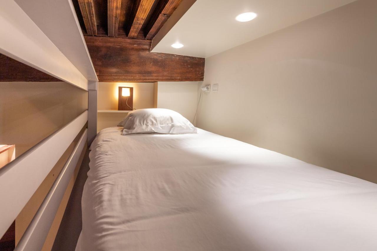 Les Suites D'Anniciaca - Hyper Centre Avec Vue Sur Le Chateau Annecy Extérieur photo